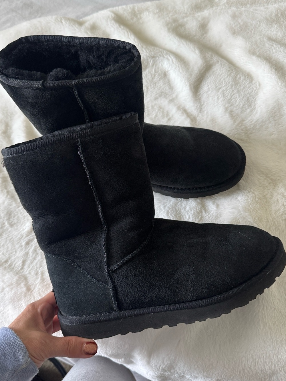 UGG Classic Short Black Suede Sheepskin fleece lined Warm Winter Boots size 8